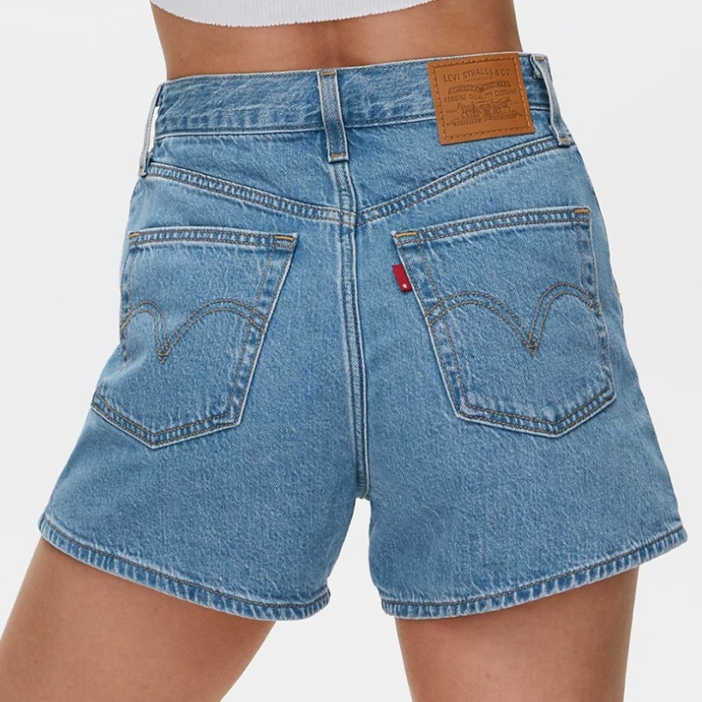 Levi’s High Loose Shorts | Size 29
